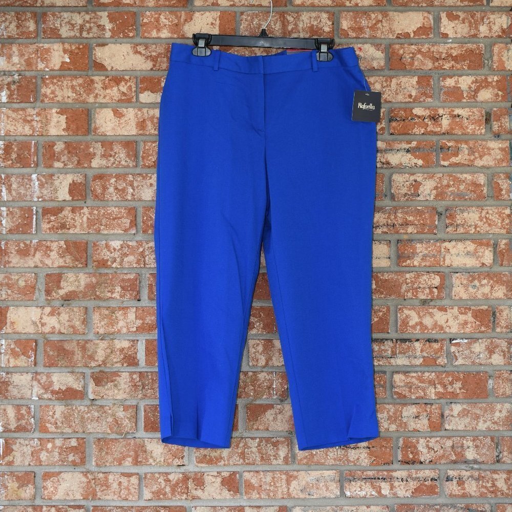 Rafaella blue capris NWT